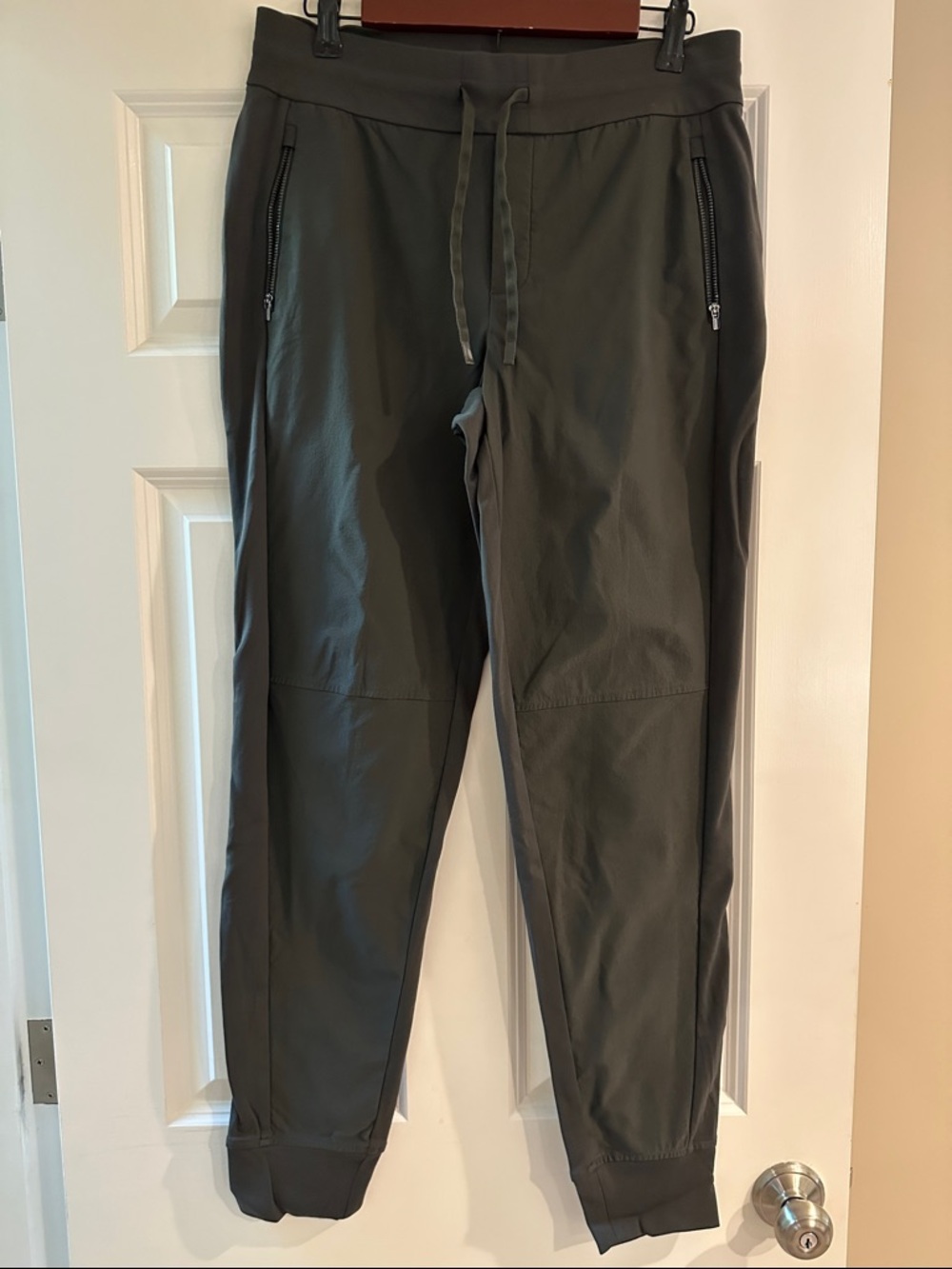 Athleta Women’s Olive Green Headland Hybrid Trek Joggers